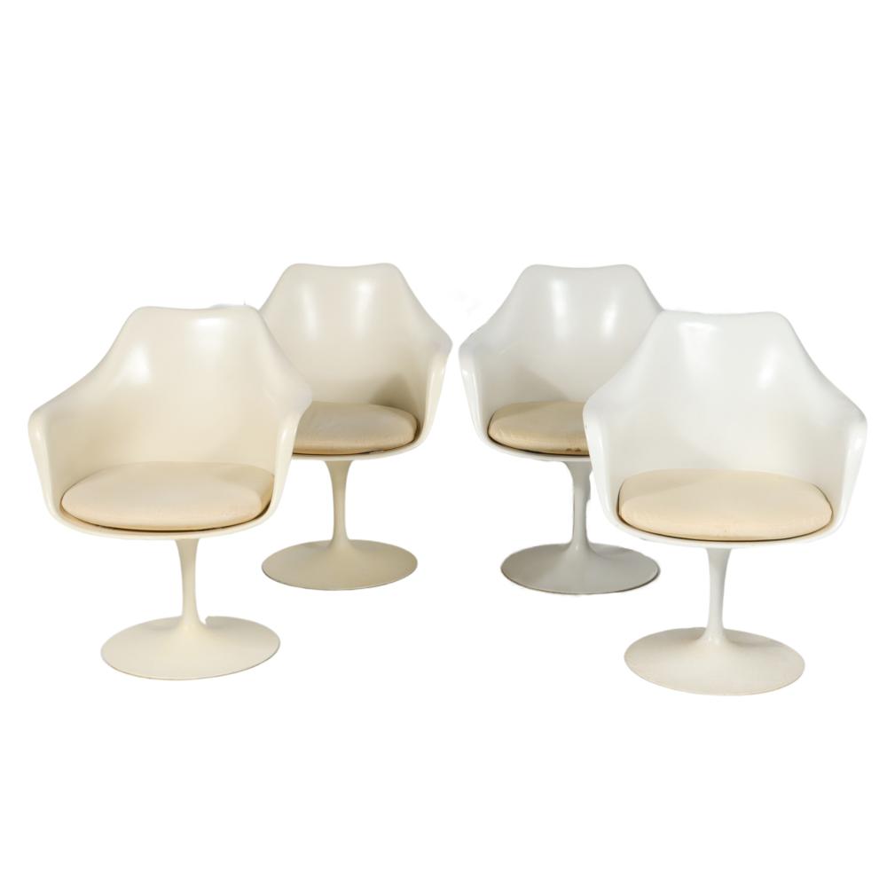 EERO SAARINEN KNOLL SET OF FOUR 2d84f0