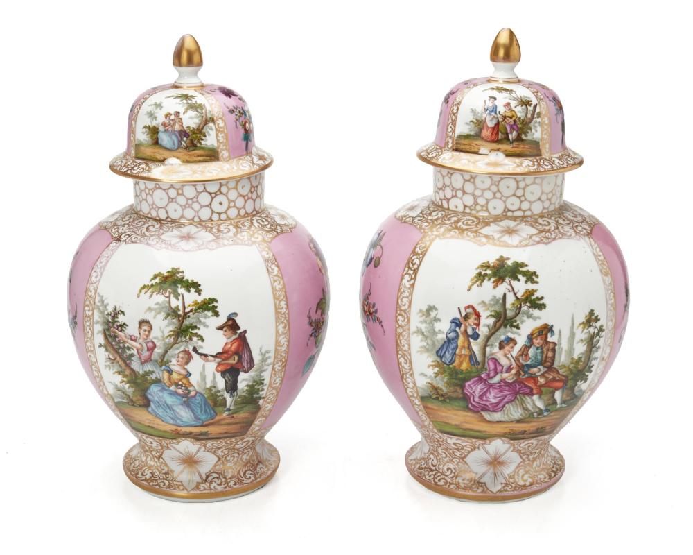 A PAIR OF MEISSEN PORCELAIN VASESA 2dafd6