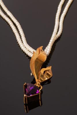 An amethyst pendant, the 3.57ct