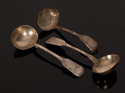 A pair of fiddle pattern silver