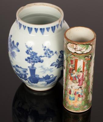 Two Chinese vases, one blue and white