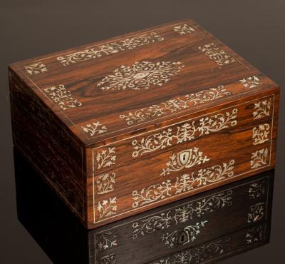 A 19th Century rosewood workbox 2db11b