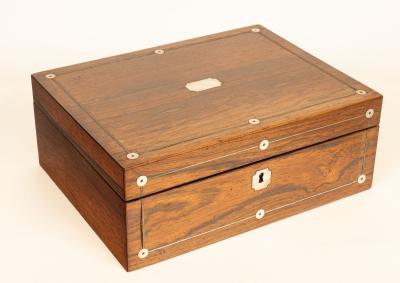 A mid 19th Century rosewood workbox 2db13f