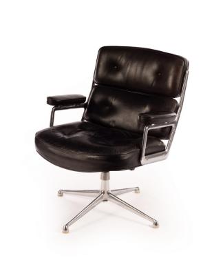 A Time Life desk chair after a 2db488