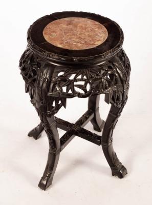 A Chinese pierced and carved hardwood 2db5ce