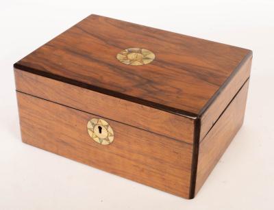 A Victorian walnut work box 27 5cm 2db60a