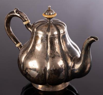 A Russian silver teapot Nikolay 2db737