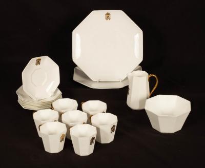 A Wedgwood white tea service of seventeen