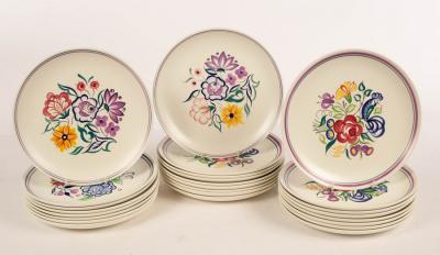 Poole Pottery, twenty-five floral plates,