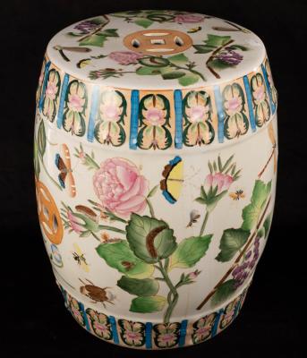 A Chinese garden stool decorated 2db871