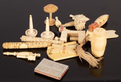 A quantity of ivory sewing accessories,