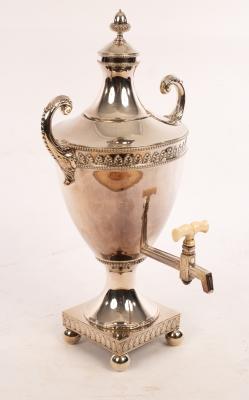 A silver plated tea urn of Neoclassical
