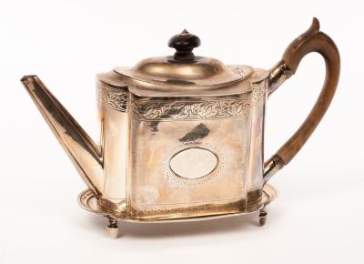 A George III silver teapot James 2dbeda