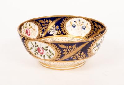 A 19th Century Minton bowl finely 2dbf2d