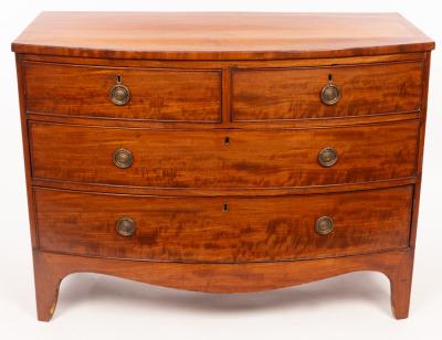 A early 19th Century mahogany bowfront 2dc0b1