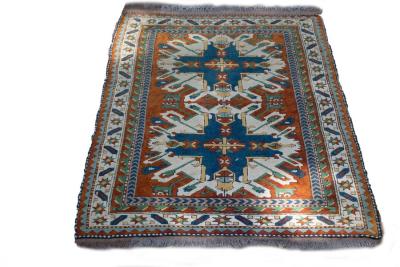 A Hamadan rug with two geometric 2dc185