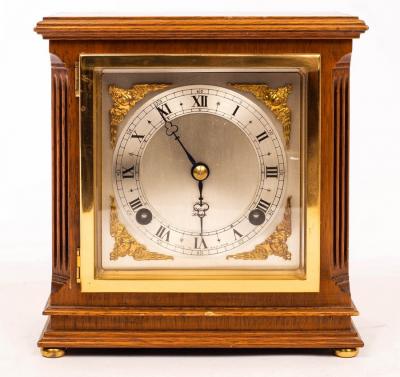 An Elliott mantel clock, 19.5cm
