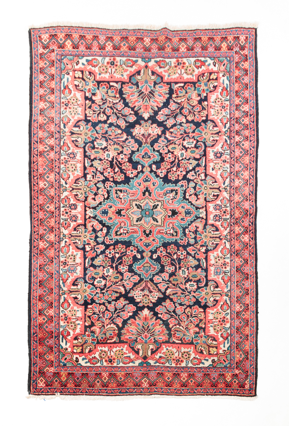 PERSIAN MAHAL RUG. Ca. 1920. Well-balanced