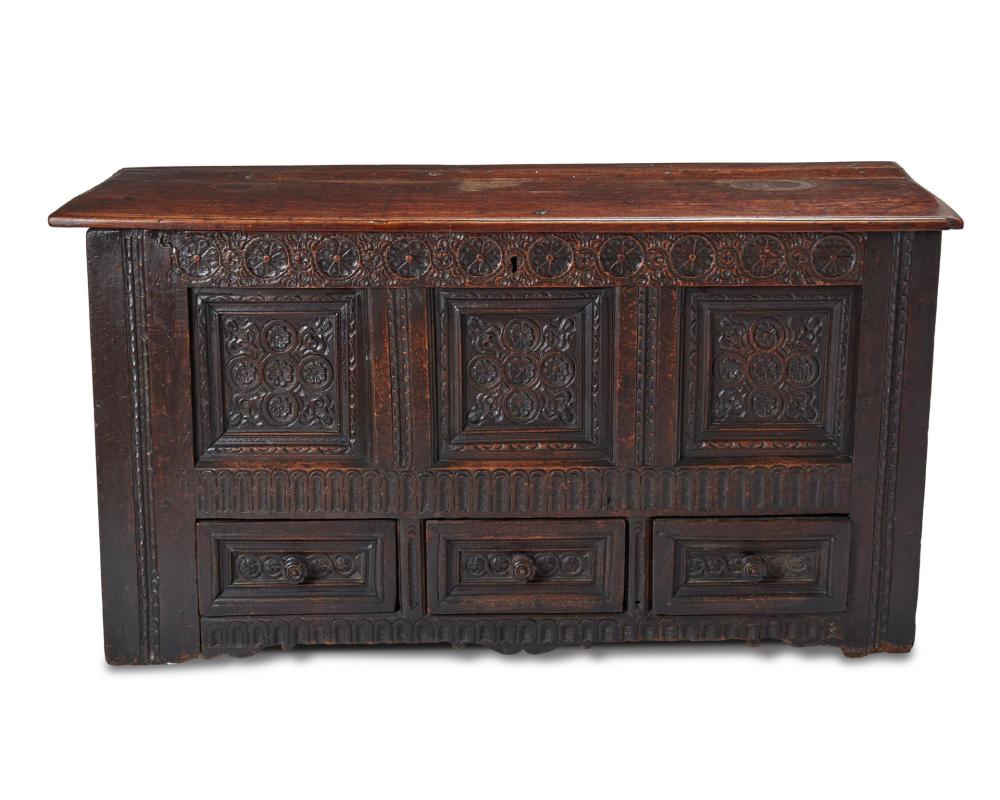 AN ENGLISH CARVED OAK BRIDAL CHESTAn 2dac65