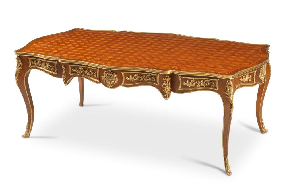 A FRENCH LOUIS XV-STYLE COFFEE TABLEA