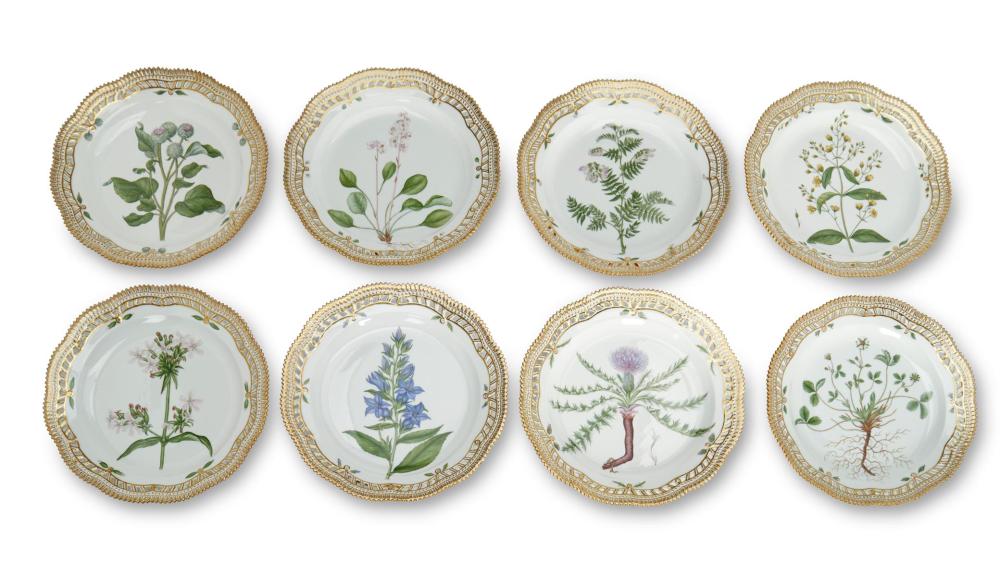 A ROYAL COPENHAGEN FLORA DANICA PORCELAIN