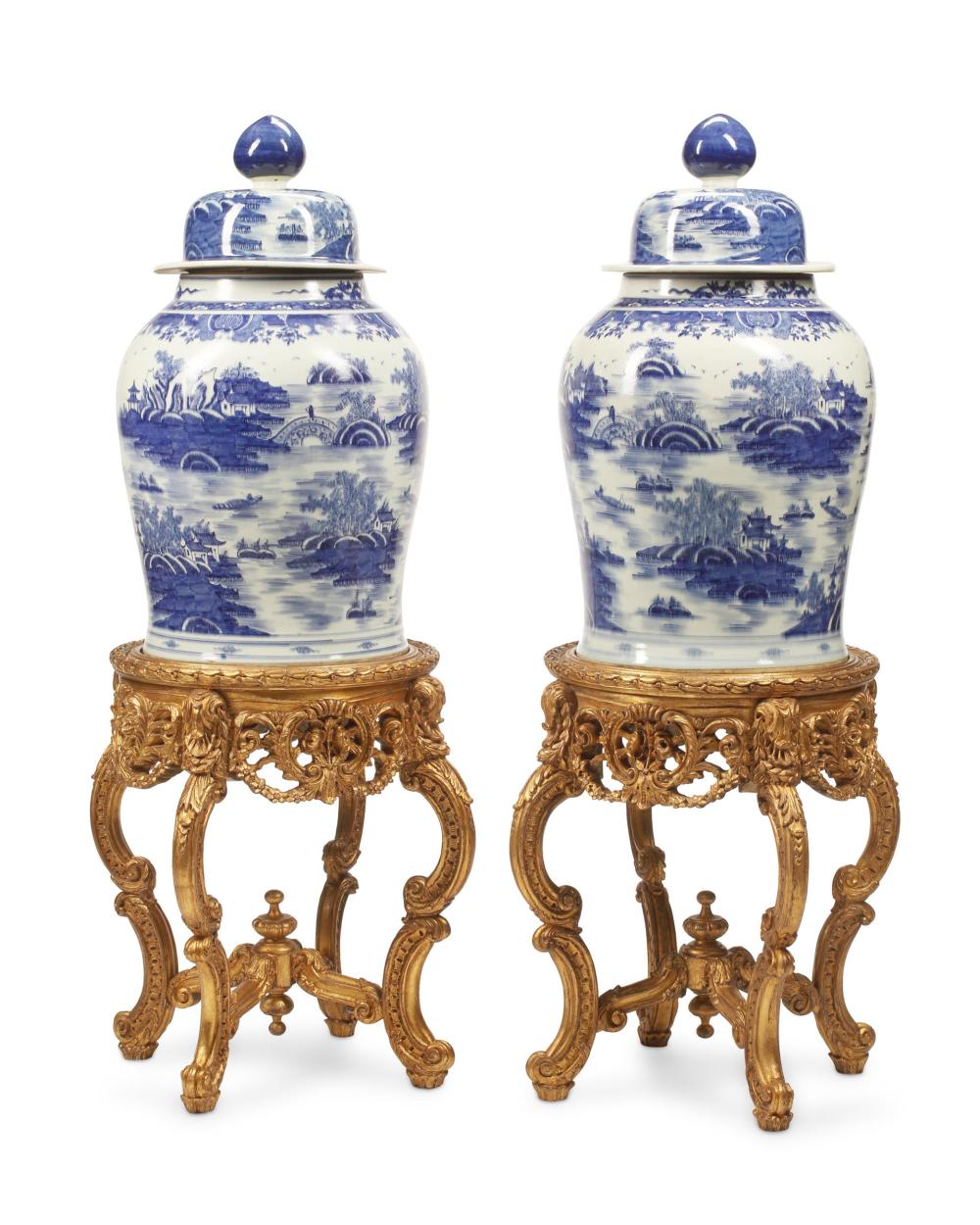 A PAIR OF LARGE CHINESE TEMPLE 2dade6