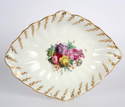 A Derby lobed lozenge dish circa 2dd6e4