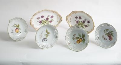 A pair of modern Spode oval dishes,