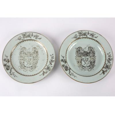 Two Chinese Export armorial plates  2dd719