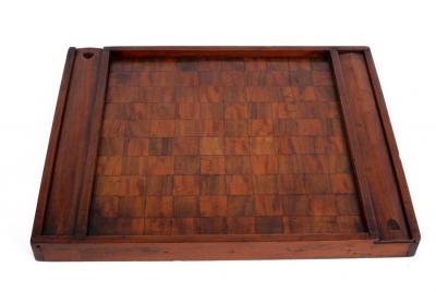 A Victorian draughts chess board  2dd74d