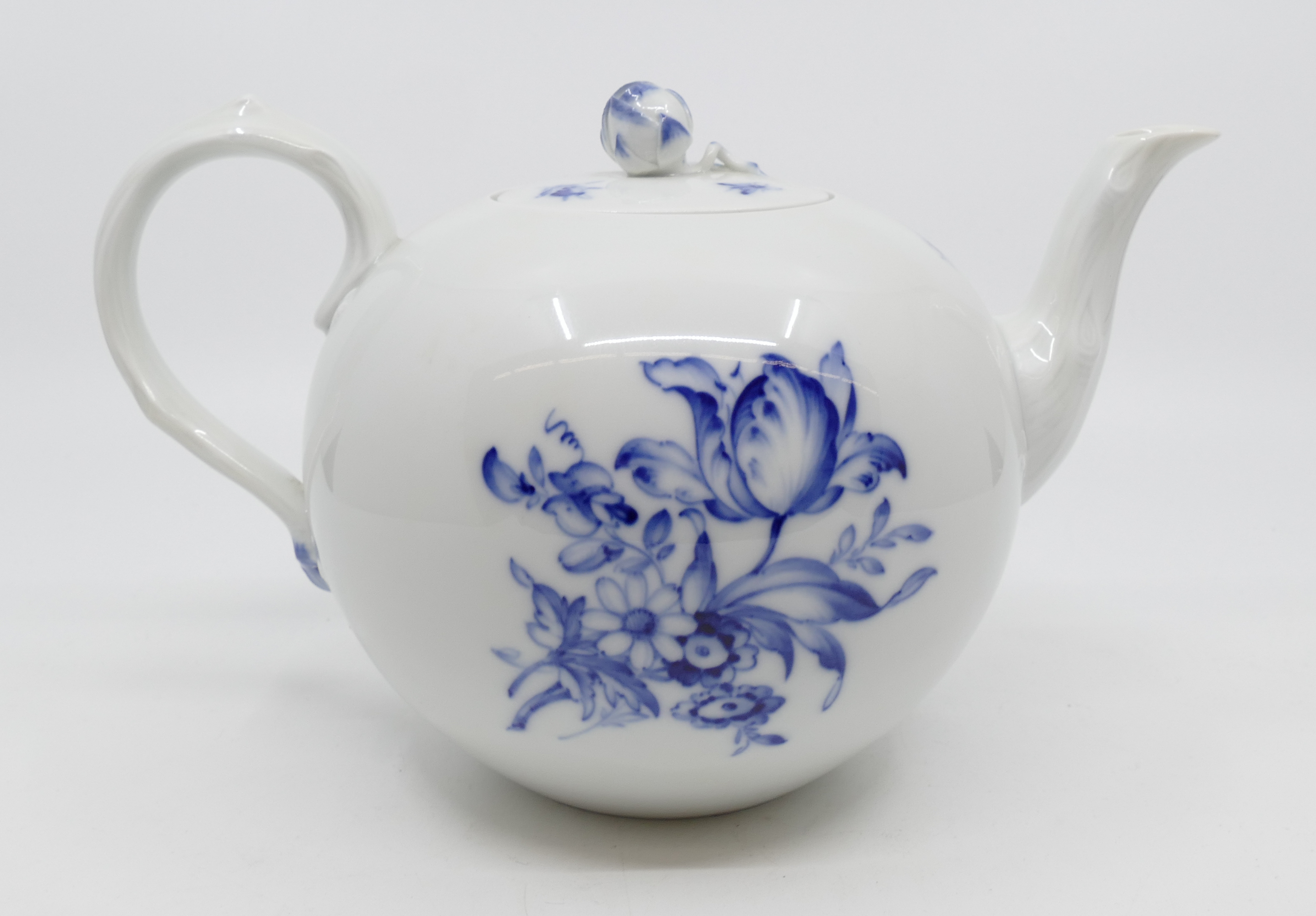 Meissen Blue Flowers and Insects 2dd80c