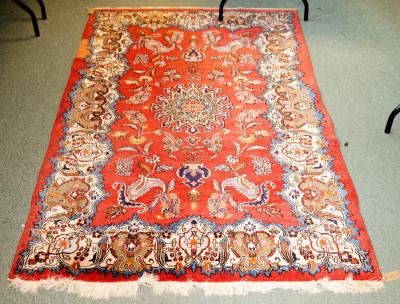 A Kirman rug South East Persia  2dd8a7