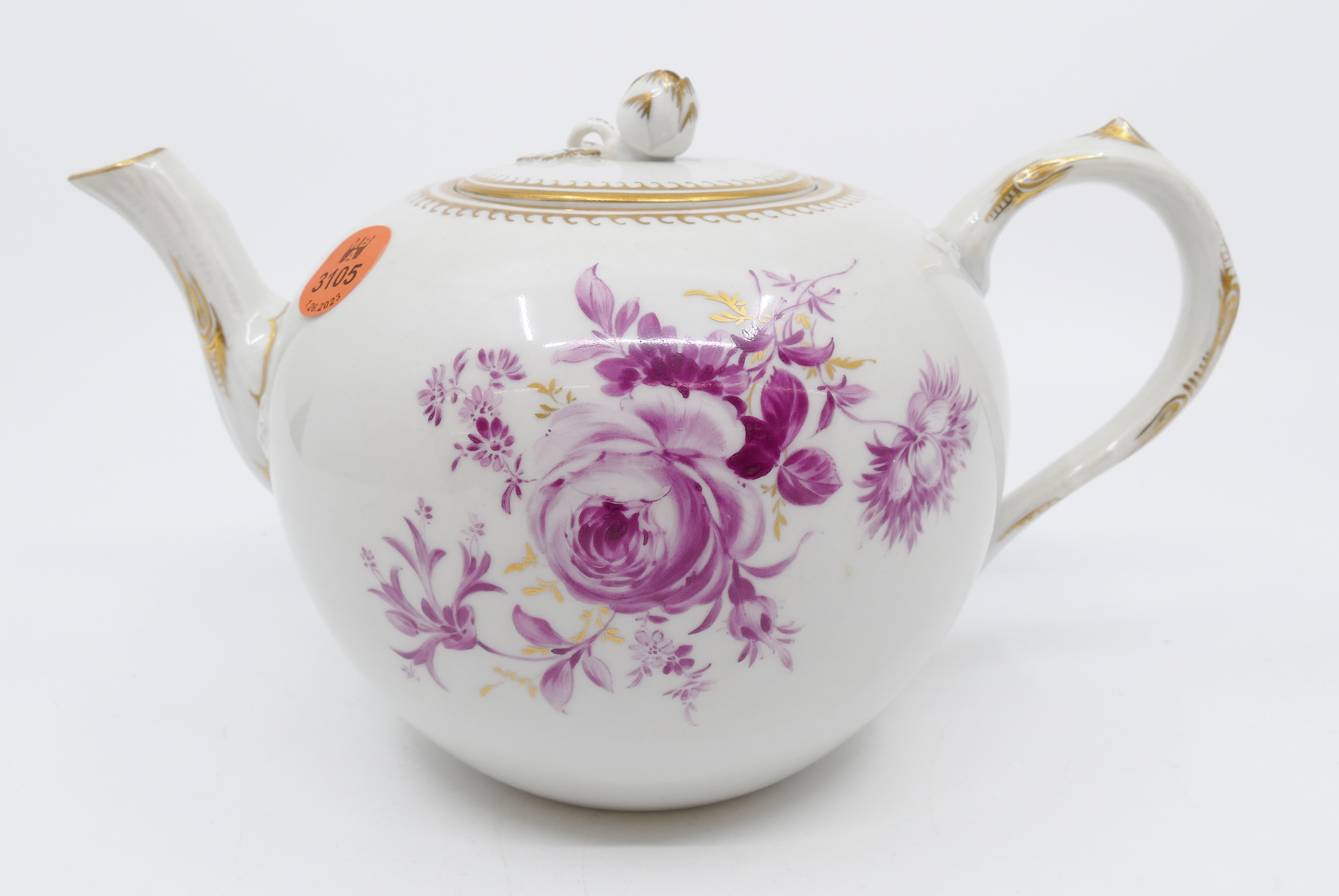 Meissen Pink Flower Porcelain Teapot  2dd8e6
