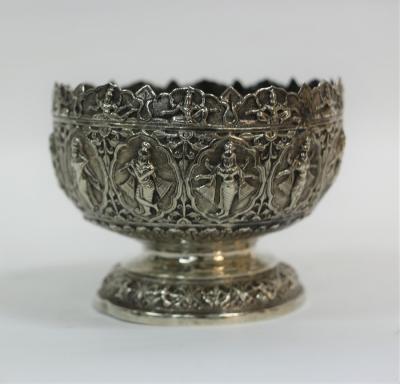 An Indian white metal bowl with crowned