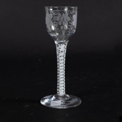 An 18th Century cordial glass  2dda3b