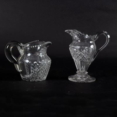 A Georgian cut glass pedestal jug 2dda48