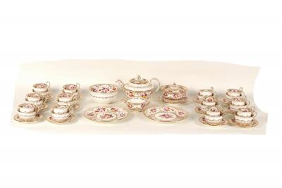 An English porcelain tea service, circa