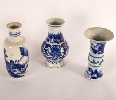 A Chinese rouleau vase, Kangxi,
