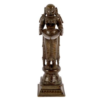 An Indian bronze oil lamp figure  2ddaa8