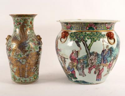 A Chinese famille rose porcelain