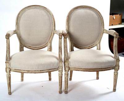 A pair of Louis XVI style fauteuil  2ddb8d