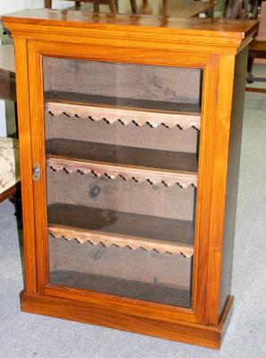 A Victorian walnut pier cabinet 2ddba0