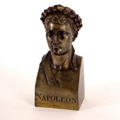 A bronze bust of Napoleon wearing 2ddd45
