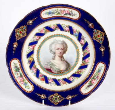 A Sèvres style plate, the central portrait