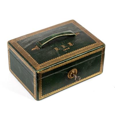 An Edwardian leather jewel box  2ddf67