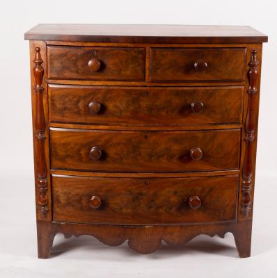 A Victorian mahogany bowfront chest 2ddfa8