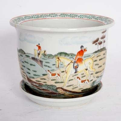 A modern Chinese porcelain jardinière