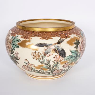 A Japanese satsuma bowl, circa 1910,