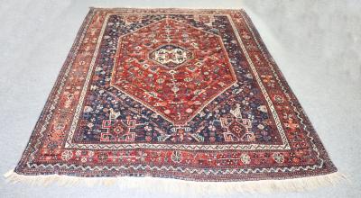 A Shiraz carpet South West Persia  2de33d