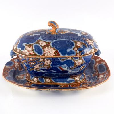 A pearlware soup tureen, cover and stand